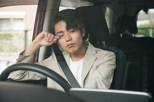 日中の強い眠気（寝ても寝ても眠い）