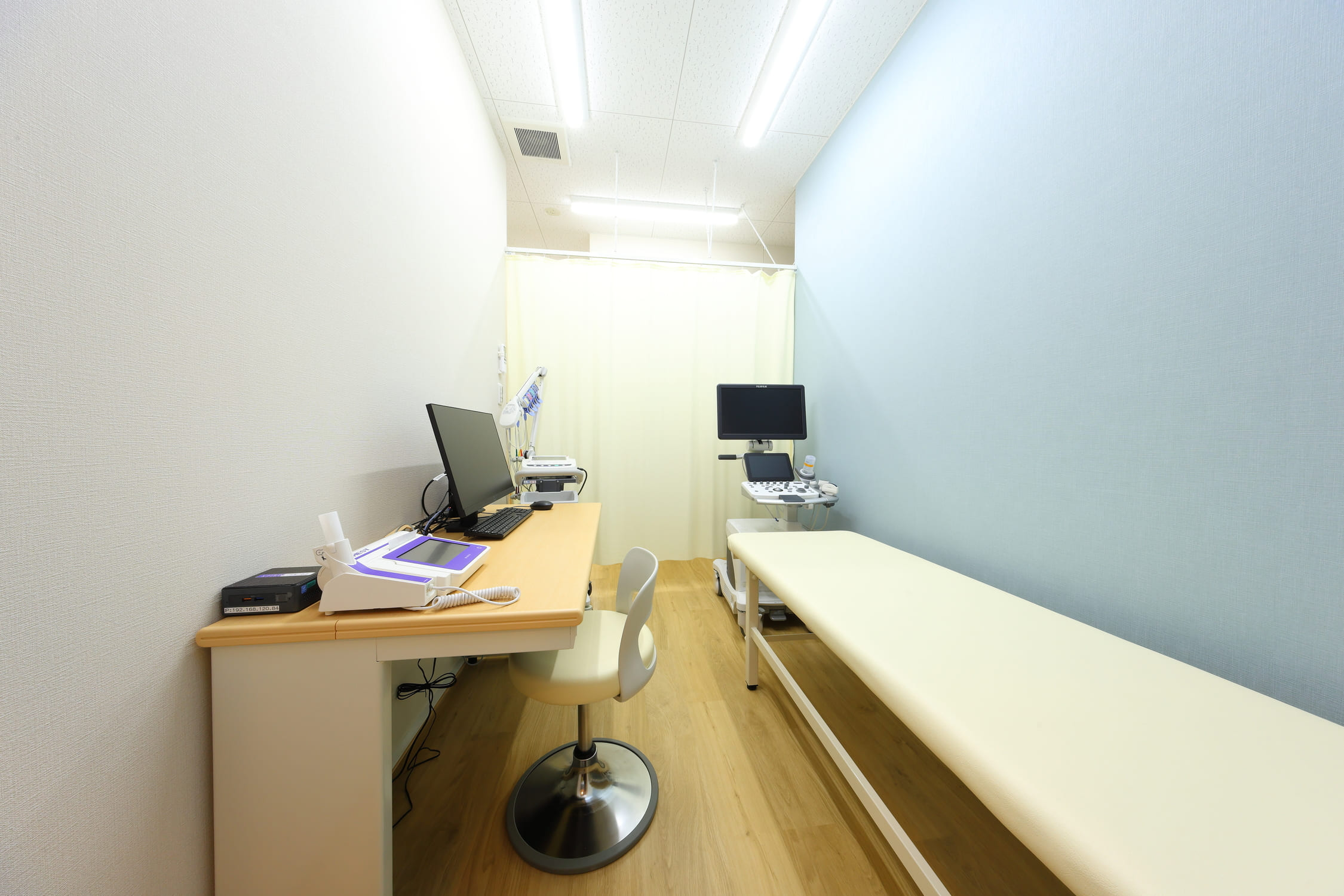 診察室2